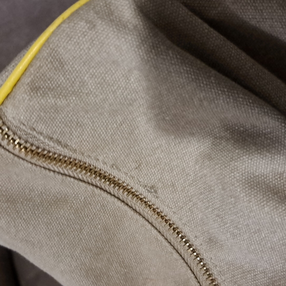 Betsey Johnson Horseshoe Canvas LG Bag - Picture 11 of 14